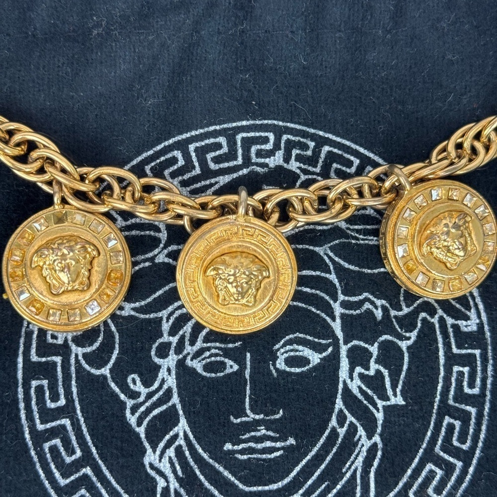 Versace  -RRRE- HRD TO FIND Gold Rope Chain Necklace with Medallions Crystals. - Picture 3 of 13